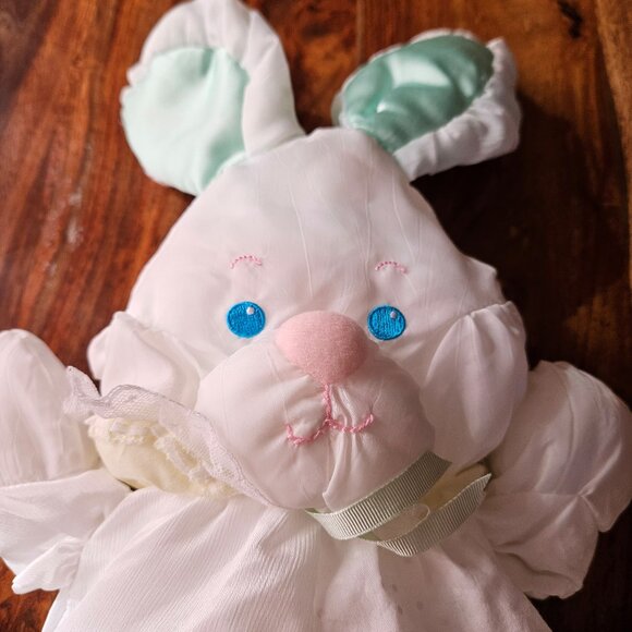 Vintage 1980s Fisher Price Puffalump Bunny Rabbit Green Baby Plush Doll Rattle - Picture 2 of 5